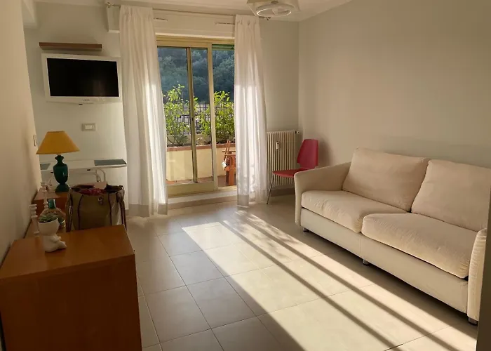 Sunny * Ментона